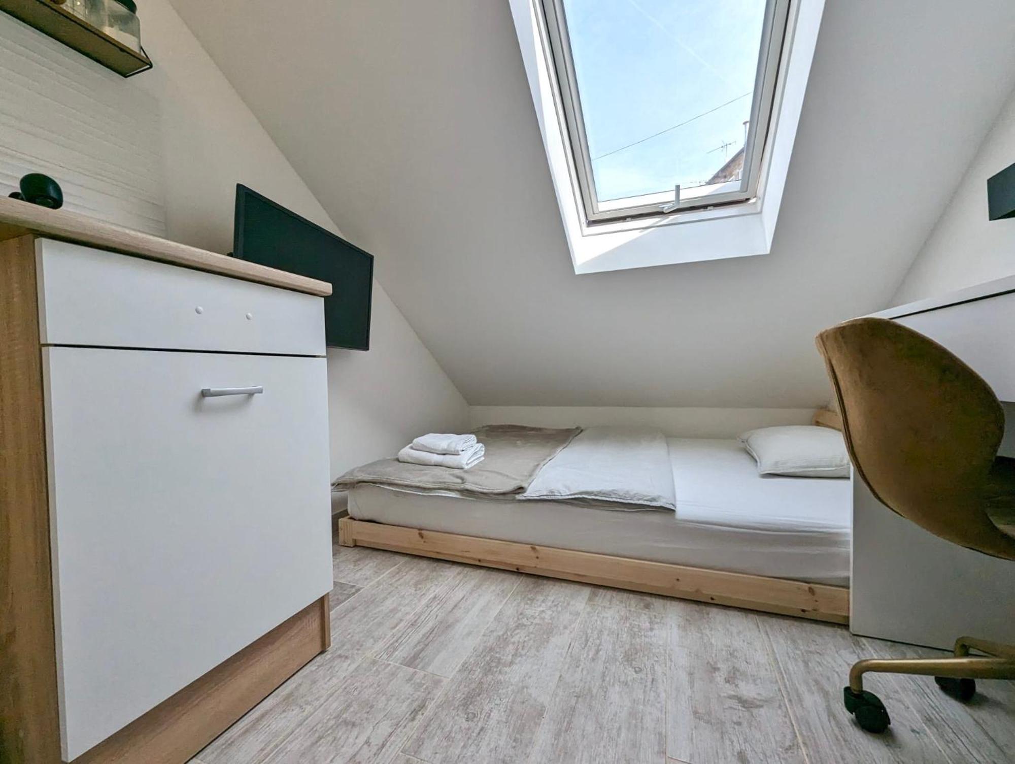 Miniscule Urban Tent ซาเกร็บ ภายนอก รูปภาพ